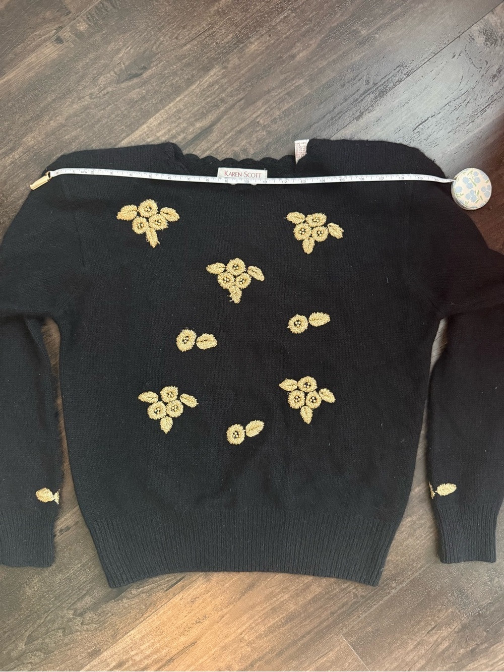 Vintage Karen Scott Silk Angora Lambswool Floral Sweater Black Gold Medium - Picture 6 of 10